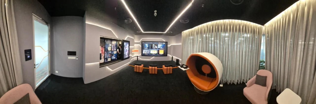 Panoramic view of the Orange Business Executive Briefing Center in Mumbai with pinned hardware